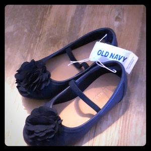 Toddler Size 7 navy blue shoe